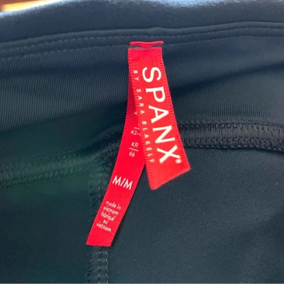 Spanx Navy Wide Waistband Fitted Compression size M - Picture 7 of 15